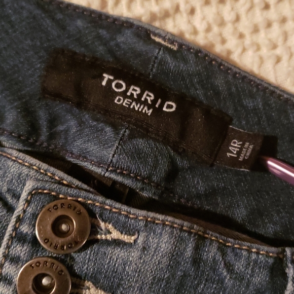 TORRID Jean's - Picture 6 of 8